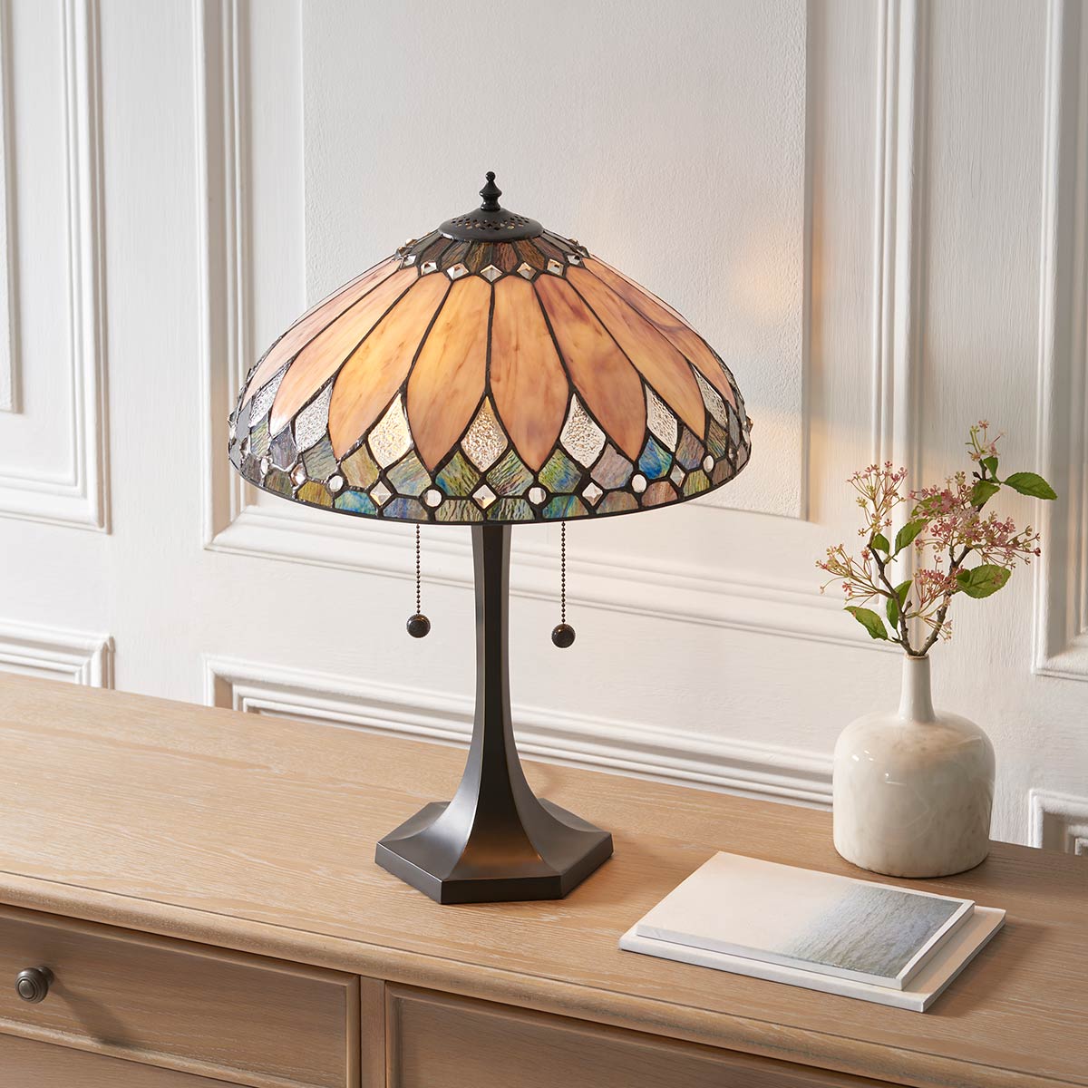 Brooklyn Medium 2 Light Tiffany Table Lamp in Art Deco Style