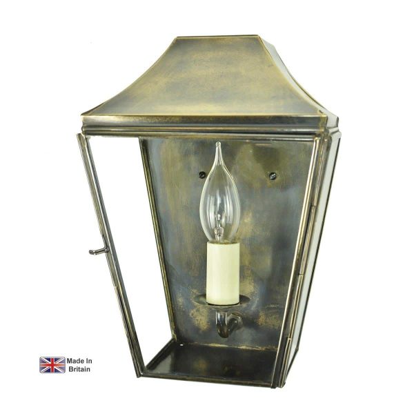 Knightsbridge 1 light handmade passage wall lantern in solid brass shown in light antique