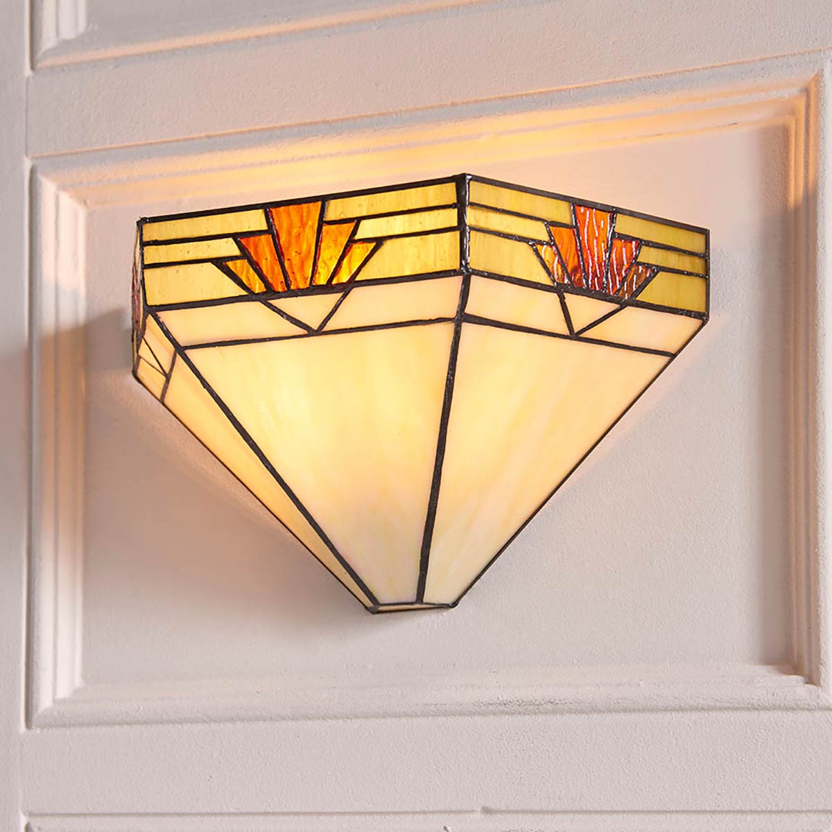 Nevada Art Deco Style Tiffany Wall Light