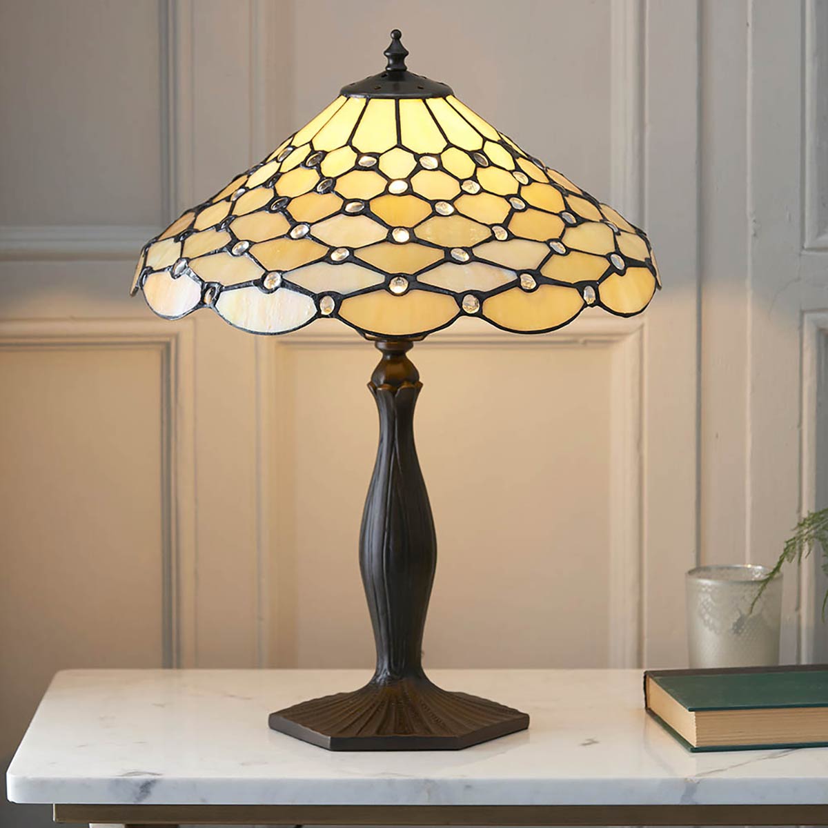 Pearl Tiffany Table Lamp with Die Cast Base