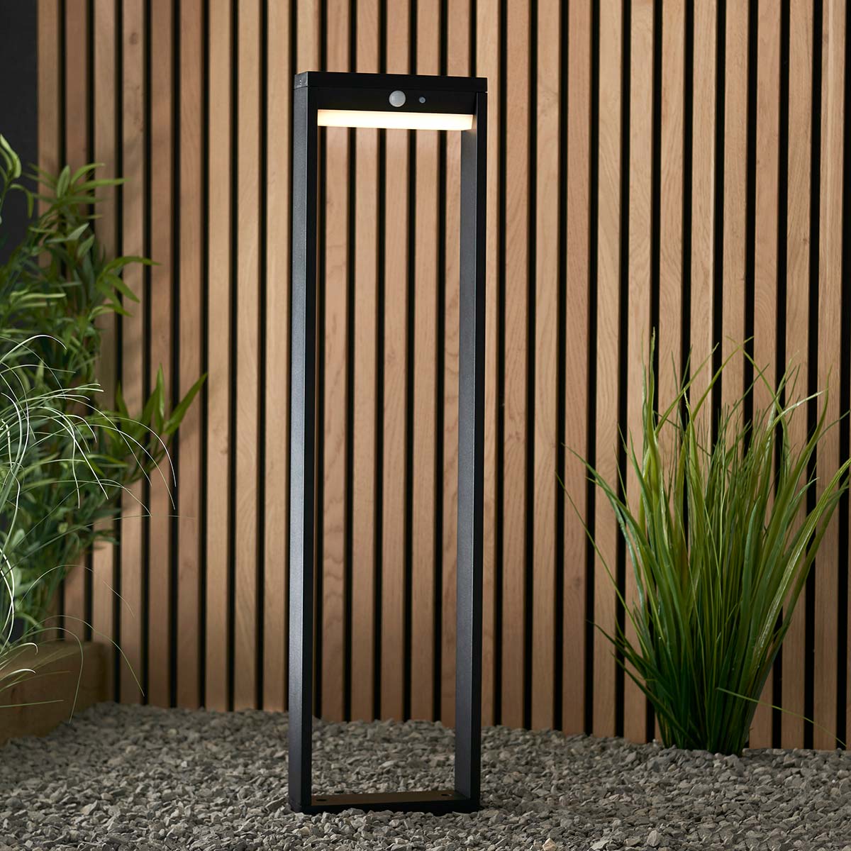 Endon Dannah Modern 80cm Solar Outdoor Post Light PIR Black