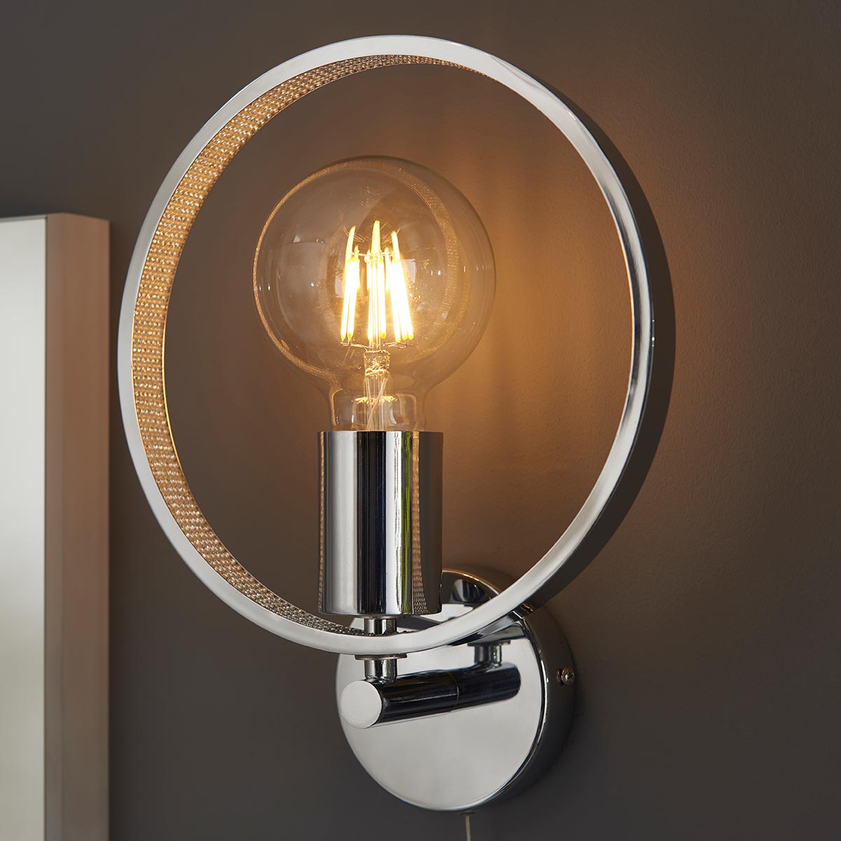 Endon Merola Single Light Switched Bathroom Wall Light Chrome Acrylic