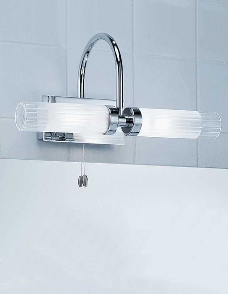 Quality Switched 2 Lamp Bathroom Over Mirror Light Chrome IP44